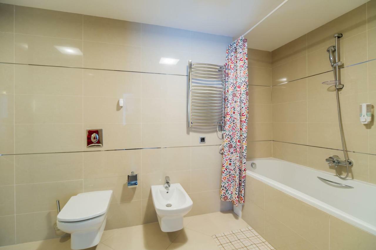 Charming 3-Bedroom Apartment Пояна-Брашов Екстер'єр фото